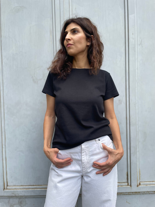 Women cotton t-shirt in black color